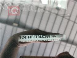 جیپ گراند شیرۆکی